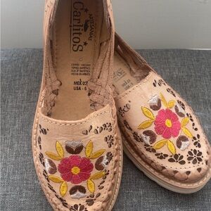 Women's Embroidered Tan Leather Shoes